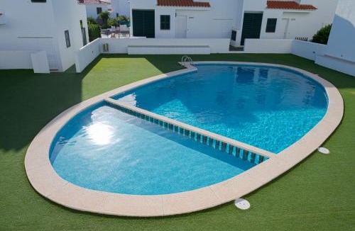 Punta Grossa House | Villa 8, chalet pareado con jardín y piscina