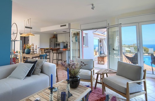 Sa Riera Villa | Villa '8 Couchages Piscine Vue Mer' with Sea View, Wi-Fi and Air Conditioning