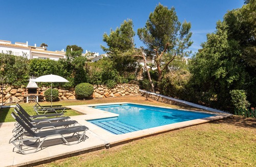 Coves Noves Villa | Villa Arual by Escape Home