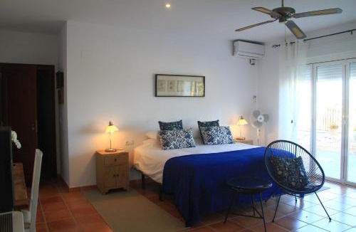 Benimeit Bed & Breakfast | Villa Beniarres Guest House B&B in Moraira