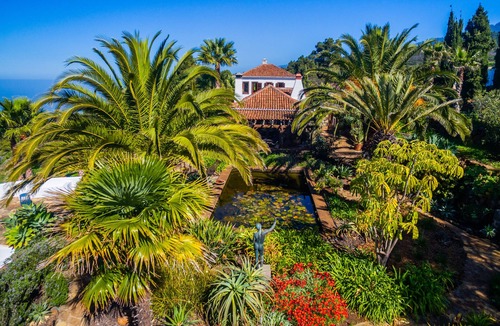 Puntagorda Villa | VILLA BOTÁNICOnManor house with park-like garden and 180° Atlantic views