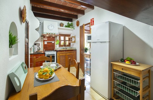 Pollensa Villa | VILLA CAN BANDERA - RUSTIC STAY