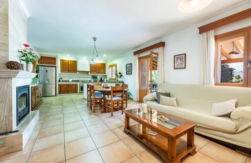 Marratxinet Villa | Villa 'Can Mirló' with Mountain View, Pool & Wi-Fi