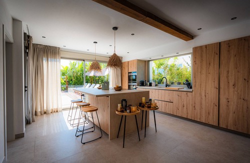 Can Ramon Villa | Villa 'Can Sole' with Private Pool, Wi-Fi and Air Conditioning