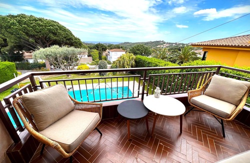 Calonge Villa | Villa 'Carme' with Sea View, Wi-Fi and Air Conditioning