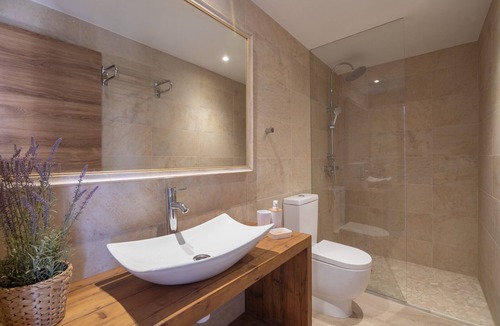 Santa Maria del Cami Villa | Villa 'Cas Metge Matas' with Private Pool, Wi-Fi and Air Conditioning