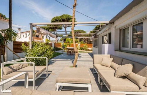 Sant Antoni de Calonge Villa | Villa Costa Brava with pool and Fiber on the beach