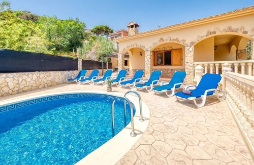 Lloret de Mar Villa | Villa "Costacabana - Sarai" with Private Pool, Private Terrace und Wi-Fi