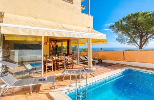Blanes Villa | Villa "Costacabana - Santa Cristina" with Sea View, Private Pool & Wi-Fi