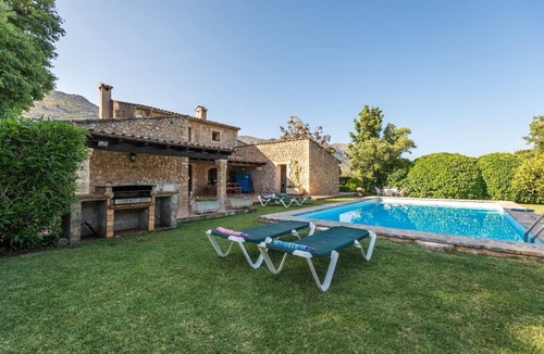 Pollensa Villa | Villa 'Cuixach' with Private Pool, Wi-Fi and Air Conditioning