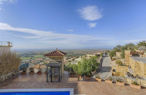 Palau-Saverdera Villa | Villa D'exception Avec vue Panoramique sur la Baie de Roses