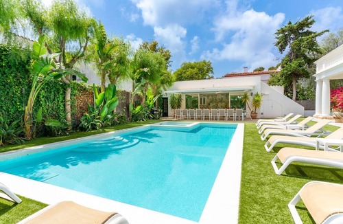 Sitges Villa | Villa De Los Leones - Seven Bedroom Villa, Sleeps 19