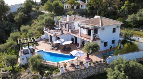 Competa Bed & Breakfast | Villa El Dorado B&B and Wellness - Adults Only