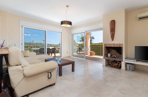 Calonge Villa | Villa "Elodia" with Garden, Terrace, Pool & Wi-Fi