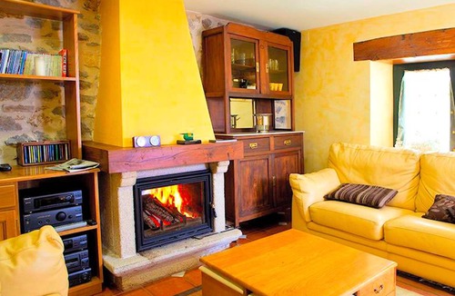 Fuentes de Penacorada Villa | Villa ∙ 1 bedroom ∙ 6 guests