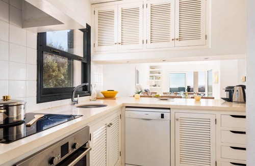 Binidali Villa | Villa 'Es Gallinots' with Sea View, Private Pool and Wi-Fi