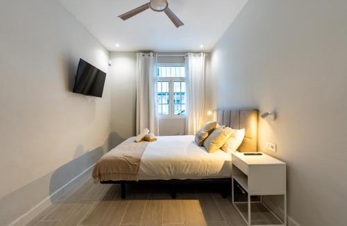 Las Palmas de Gran Canaria House | Villa Las Canteras Beachside