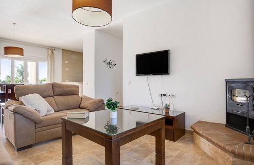 Conil de la Frontera Villa | Villa 'Fernando' with Private Pool, Private Terrace and Wi-Fi