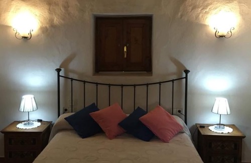 Sant Rafael de Sa Creu Villa | Villa for up to 6 People in the Middle of Nature a few Minutes From San Rafael
