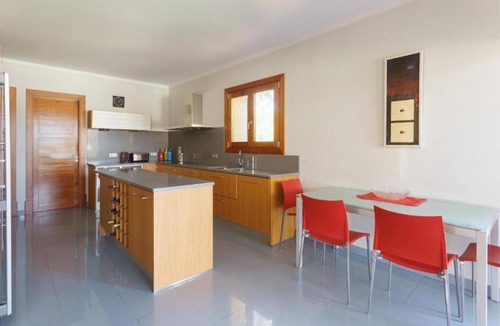 Pollensa Villa | Villa Golf Marina close to the Beach with Mountain View, Pool, Garden, A/C & Wi-Fi