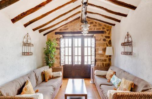 Montefrio Villa | Villa in Montefrio near Iznajar Lake