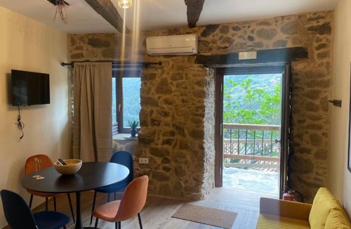 Panton Cottage | Villa in the Ribeira Sacra, O Batel