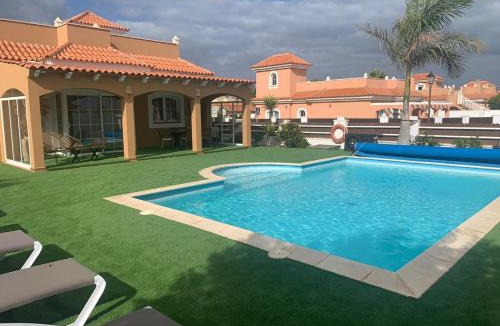 Castillo Caleta de Fuste Villa | Villa La Hubara