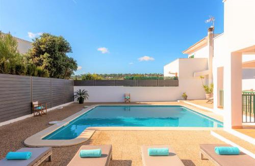 Na Macaret Villa | Villa LaCalma by 3VILLAS