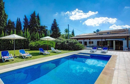 Pollensa Villa | Villa Llobiner, Perfect location! A country villa by Renthousing