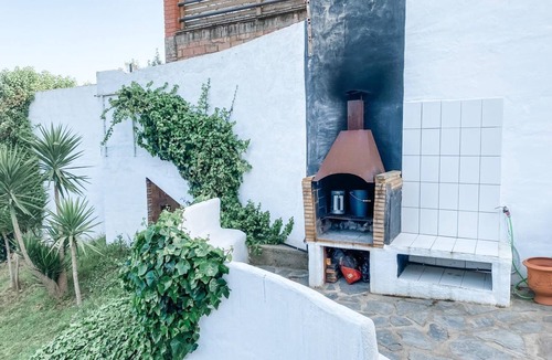 Olivella Ski Chalet | Villa Maioli, spectacular house with swimming pool and private garden near Sitges
