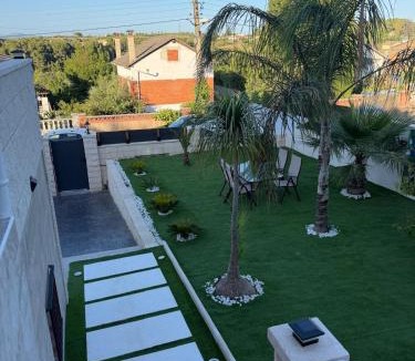 Piera Villa | Villa Mery Montserrat