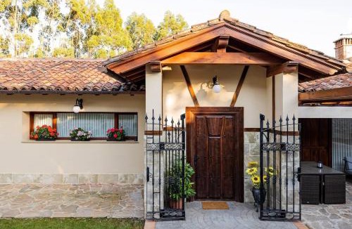 Caviedes House | Villa Micaela