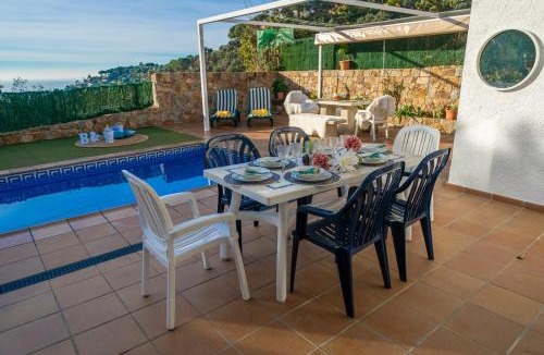 Tossa de Mar Villa | Villa Natura Lux, Piscina privada y zona exterior