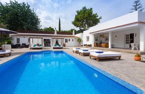Sant Rafael de Sa Creu Villa | Villa near Ibiza Town Sleeps 10