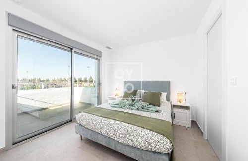Los Alcazares House | Villa Oasis Mar Menor, private pool, walk to beach, by OYOOSTAYS