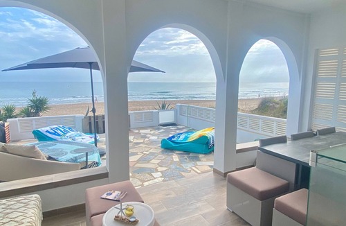 Molinell House | Villa 'Paco Denia Casa En La Playa' with Sea View, Private Terrace and Wi-Fi