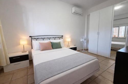 Los Arenales del Sol Villa | Villa Palmeras by DYGAV: Private Pool & Tennis
