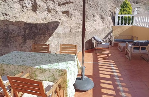 Galdar Villa | Villa Palomino - Sleeps 6 - Parking - Pet Friendly