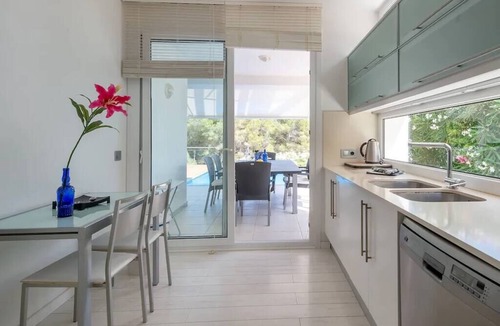 Coves Noves House | Villa Paraíso: Spectacular villa in Coves Noves