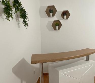 Cazalegas House | Villa Paraiso