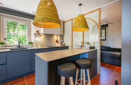 Llafranc Villa | Villa 'Pastora' with Sea Views, Wi-Fi, and Air Conditioning
