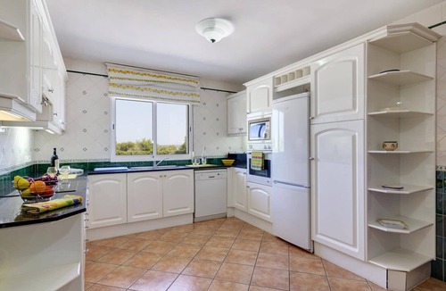 Coves Noves Villa | Villa Pepe by Villa Plus