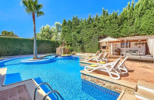 Urbanitzacio Gotmar Villa | Villa Pinos by Villa Plus