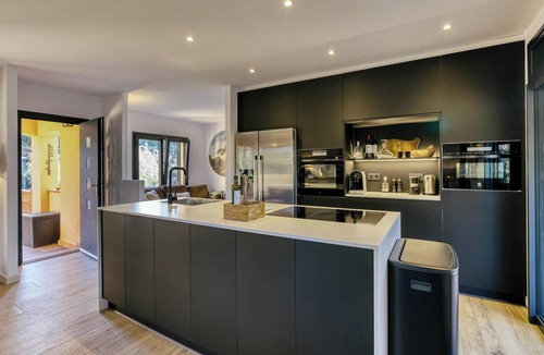 Pals Villa | Villa "Playa de Pals" with Sea View, Pool, Wi-Fi, Garden & Terrace