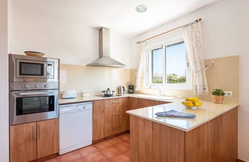 Sant Lluis Villa | Villa Poppy. Private pool, Full AC & Wifi, Menorca