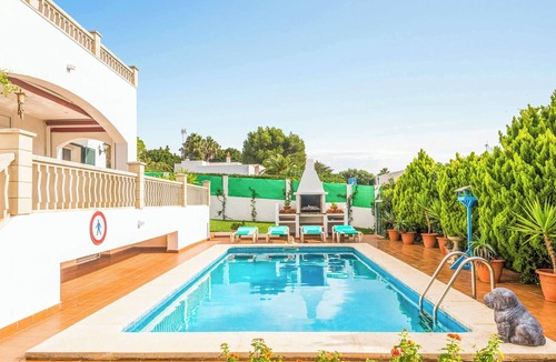Binisafua Villa | Villa Rasen - Three Bedroom Villa, Sleeps 6