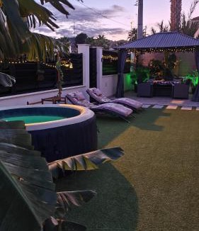 Los Valientes Villa | Villa romántica en Murcia con jacuzzi privado