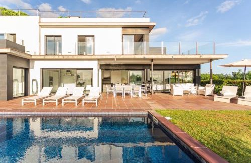 Lloret de Mar House | Villa Roman