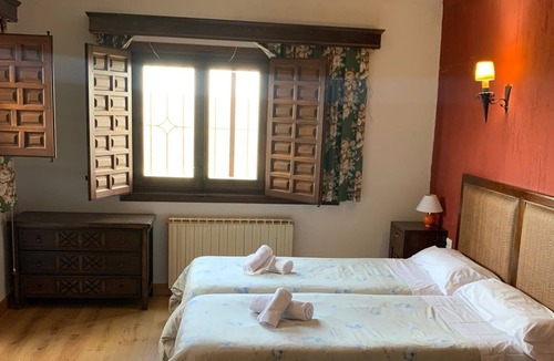 Sepulveda House | Villa Santa Escolastica