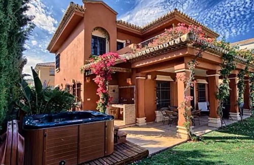 Torremolinos Villa | villa saudi 10